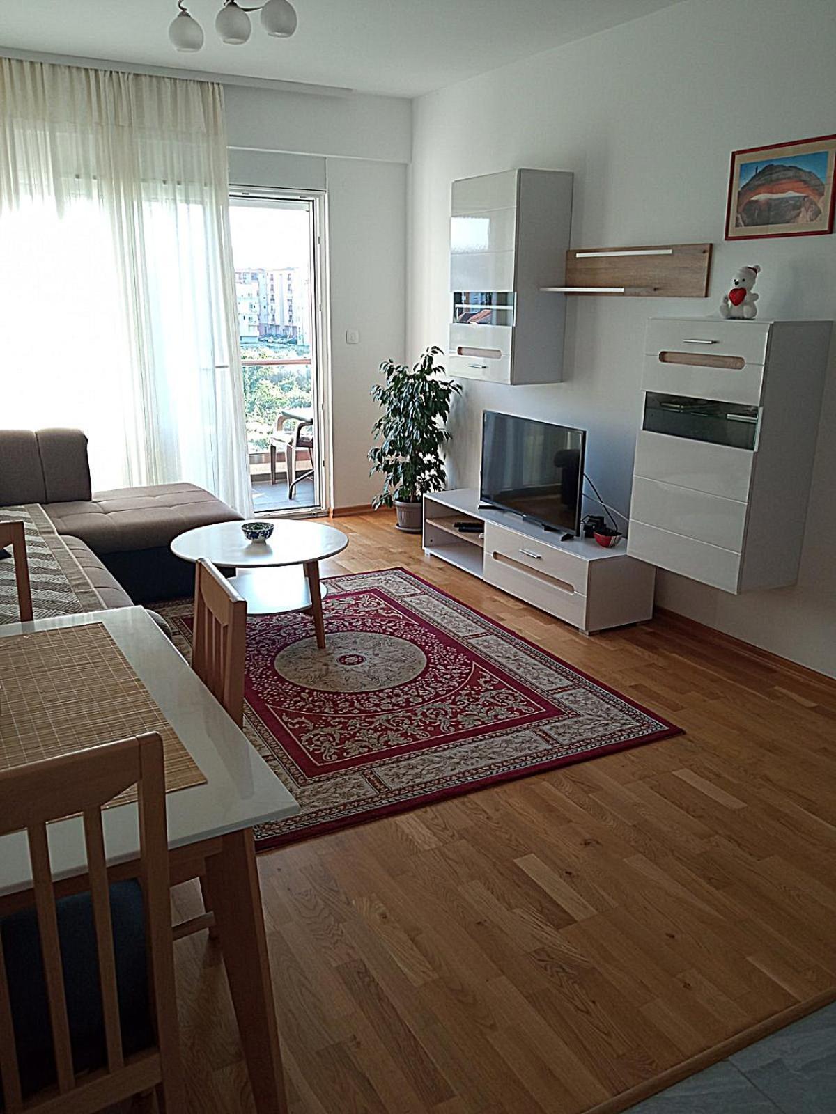 Renta Apartman Podgoriţa Exterior foto